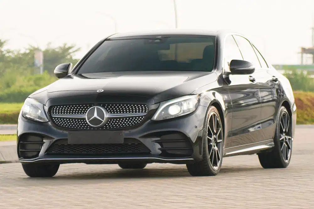 Final Edition! Mercedes Benz C300 AMG Facelift (W205) 2021 Full Opt
