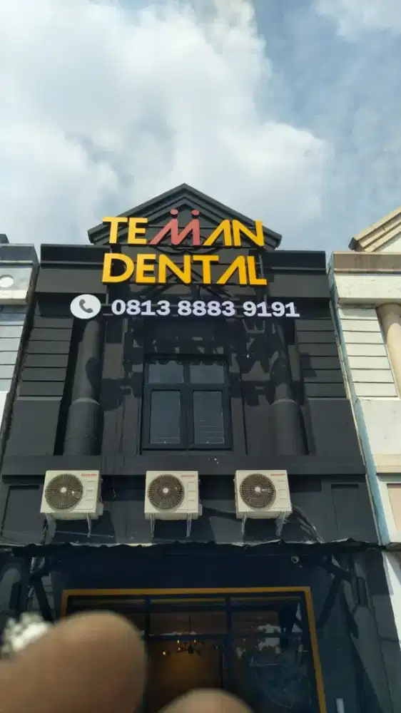 XPRESS Reklame. Aneka Huruf Timbul dan Signage. Neon Box Custom. CEPAT