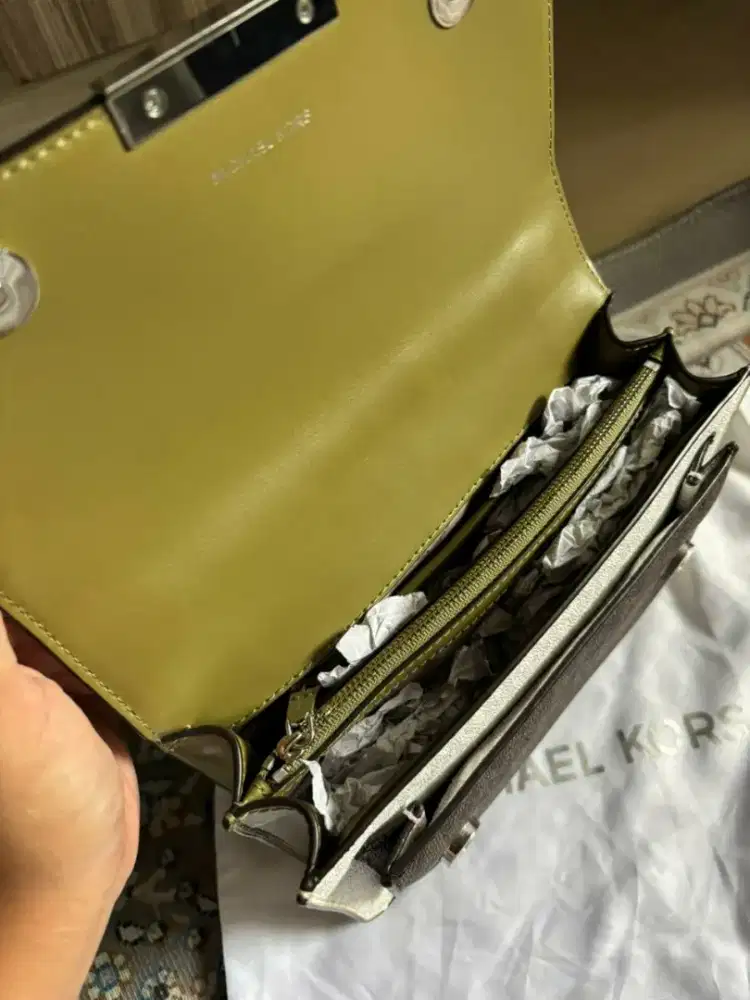 Dijual cepat barang dijamin asli