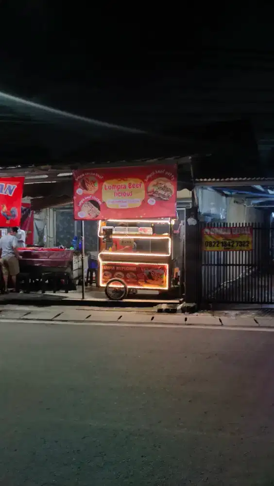 Lowongan Kerja jaga stand Lumpia Beef