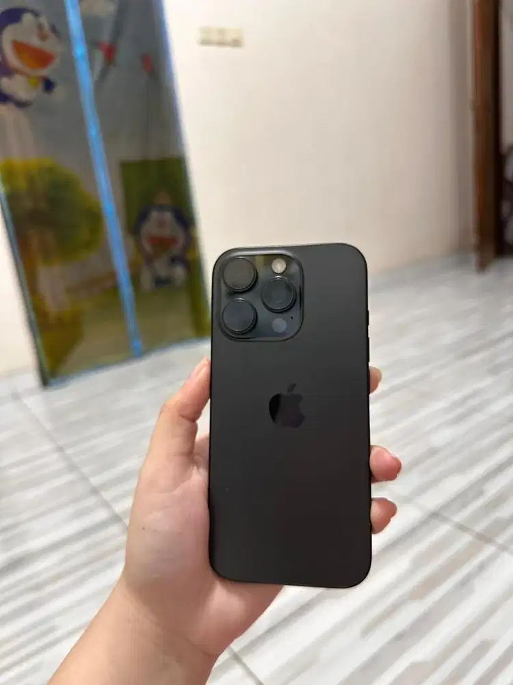 Iphone 16 pro ibox 128gb Masih garansi ibox