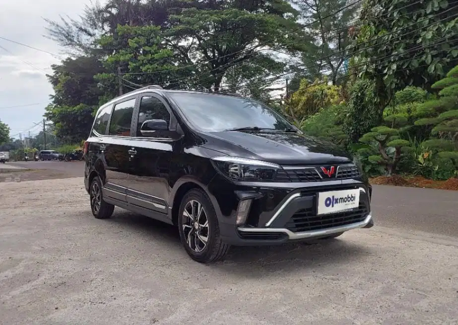 TDP 6,JT Wuling Confero S 1.5 L Bensin-MT Hitam 2021