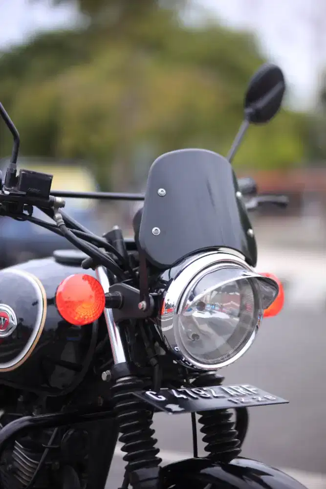 Kawasaki W 175 SE Antik Istimewa