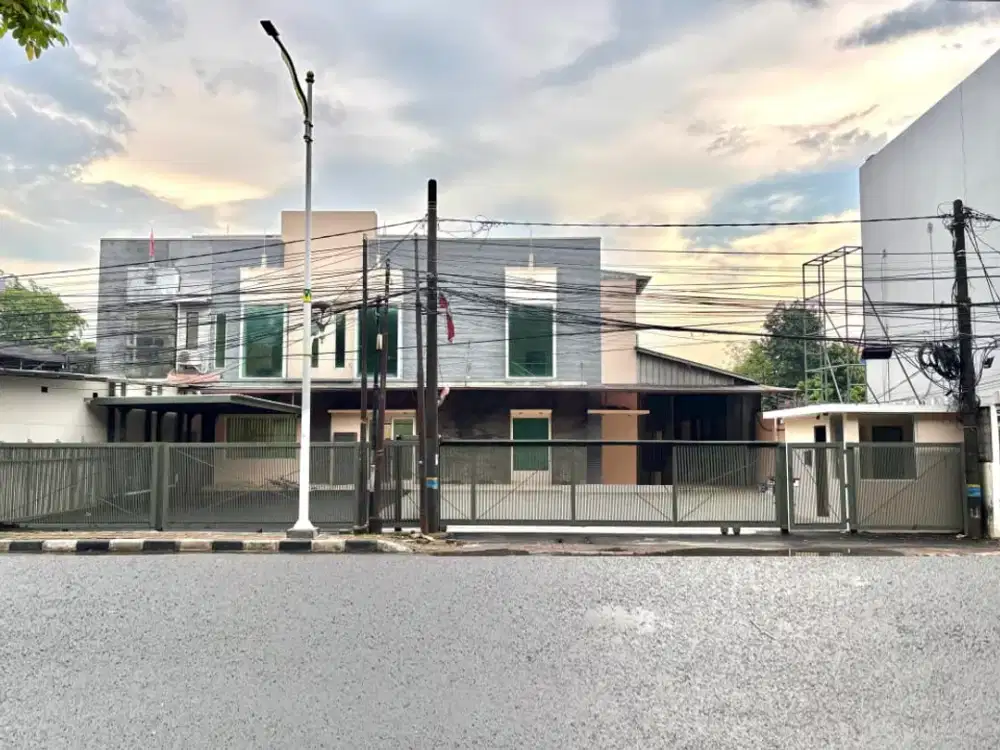 Disewakan Ruko Besar Area Pasar Minggu Jaksel Cocok untuk Klinik