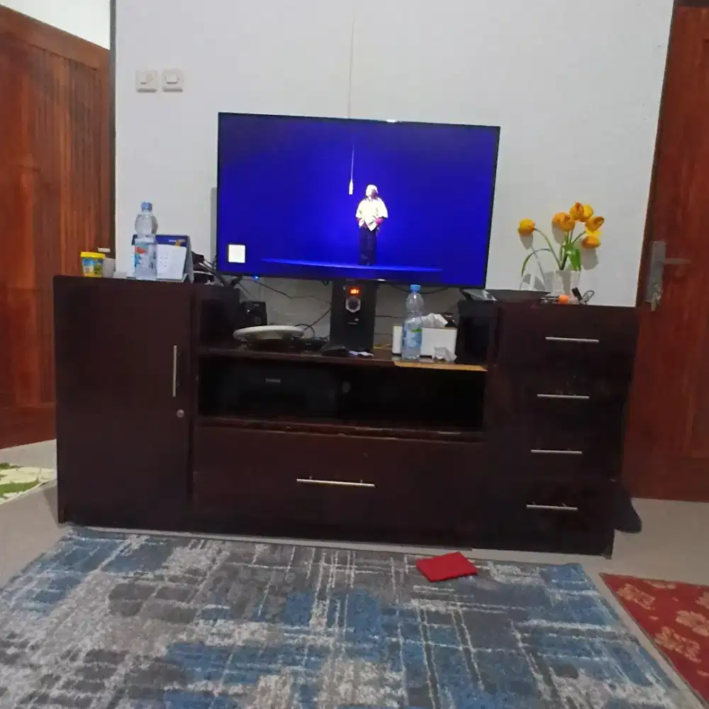 Rak TV 180 mm  kondisi masih Ok nego