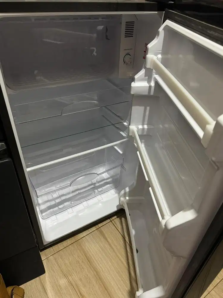 Kulkas sharp 1 pintu