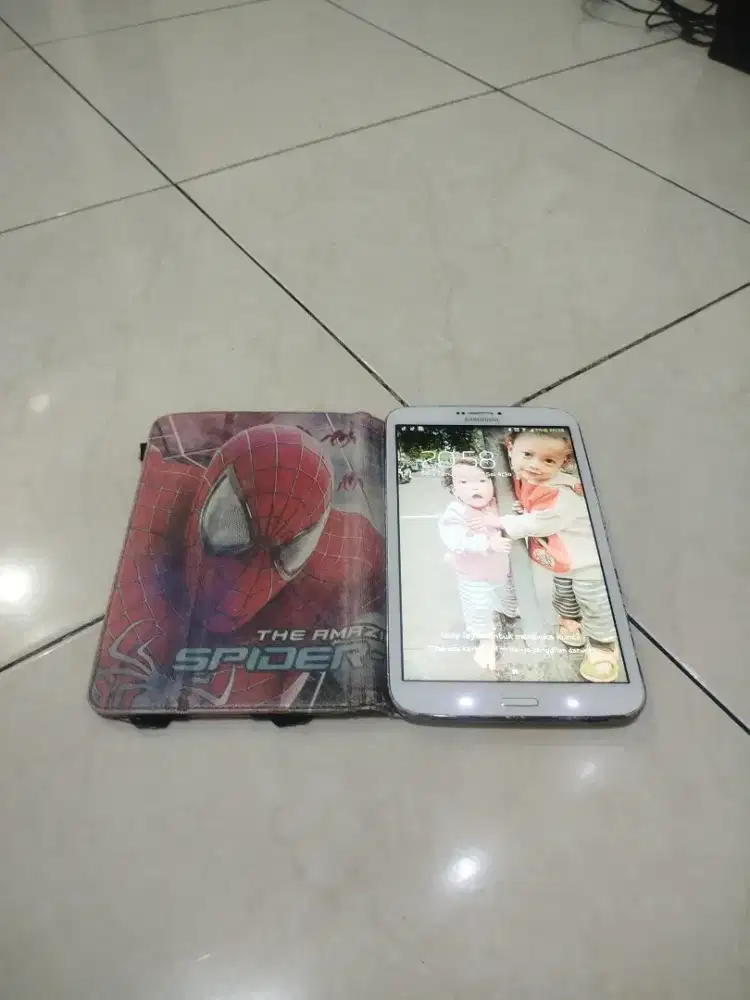 Samsung galaxy tab SM T311 Layar 8in tipis mulus & normal