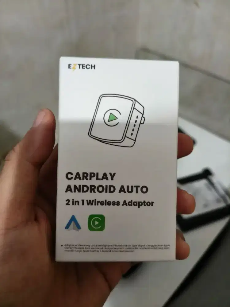 Eztech K8 Mini Wireless Apple Carplay & Android Auto Adapter