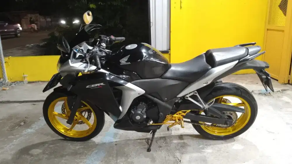 CBR 250R CBU Thailand(KYJ) 2011