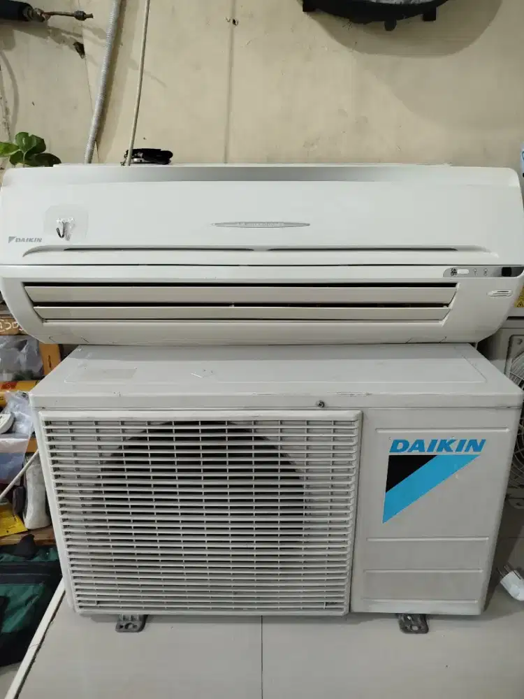 AC split Daikin 1/2 PK