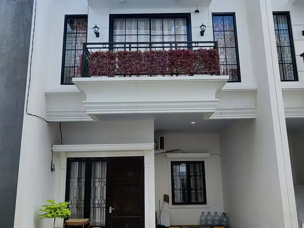 Rumah modern Full Furnished dalam Cluster di Jagakarsa Jakarta Selatan
