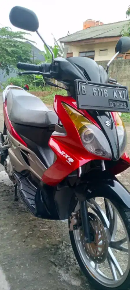 Skywave 125 warna merah kesayangan