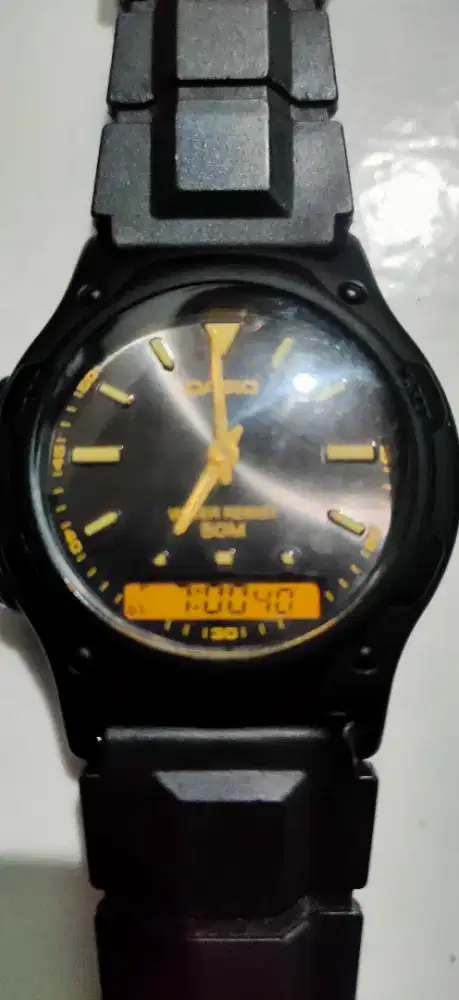 Jam tangan Casio