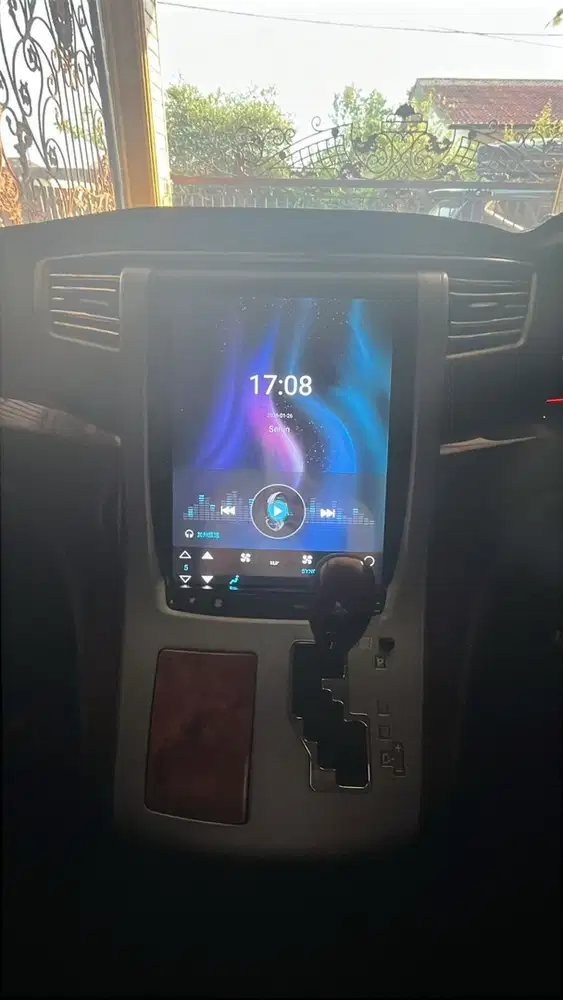 Toyota Vellfire 2011 Bensin