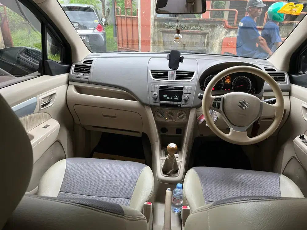 Dijual Suzuki Ertiga GX 2014 (Manual)
