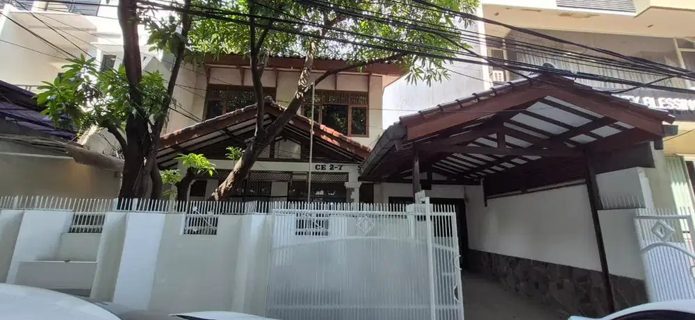 Dijual / Disewakan Rumah Kelapa Gading Permai – Summarecon