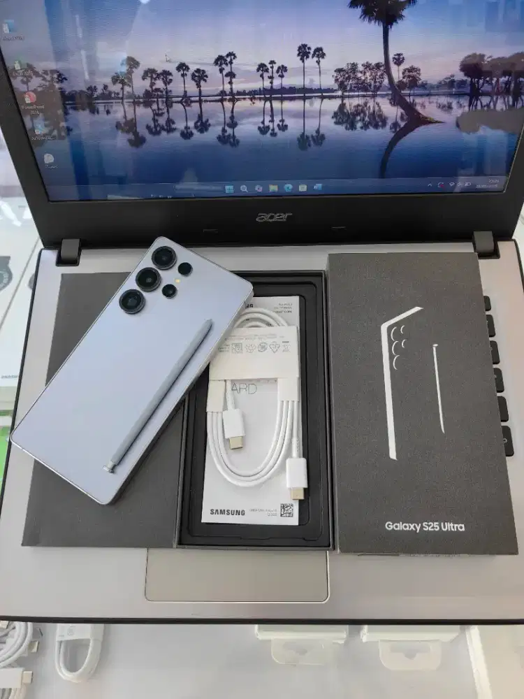 Samsung S25 Ultra (12/256Gb) Fullset Original Like New