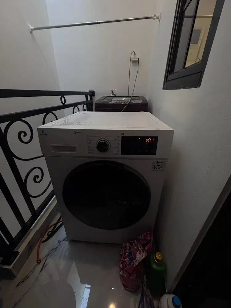 Dijual mesin cuci wash and dryer