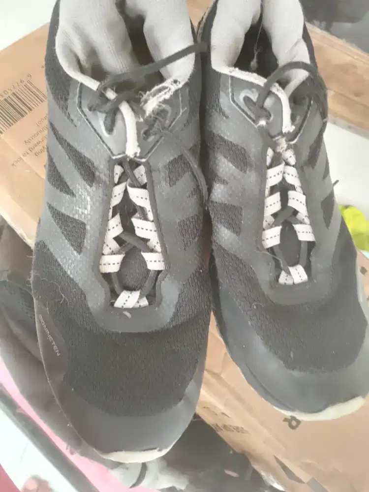 Sepatuu trail run 910 yuza UK 45