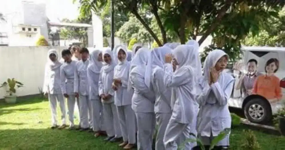 Baby Sitter ART dan Perawat Job Langsung Penempatan - Terpercaya