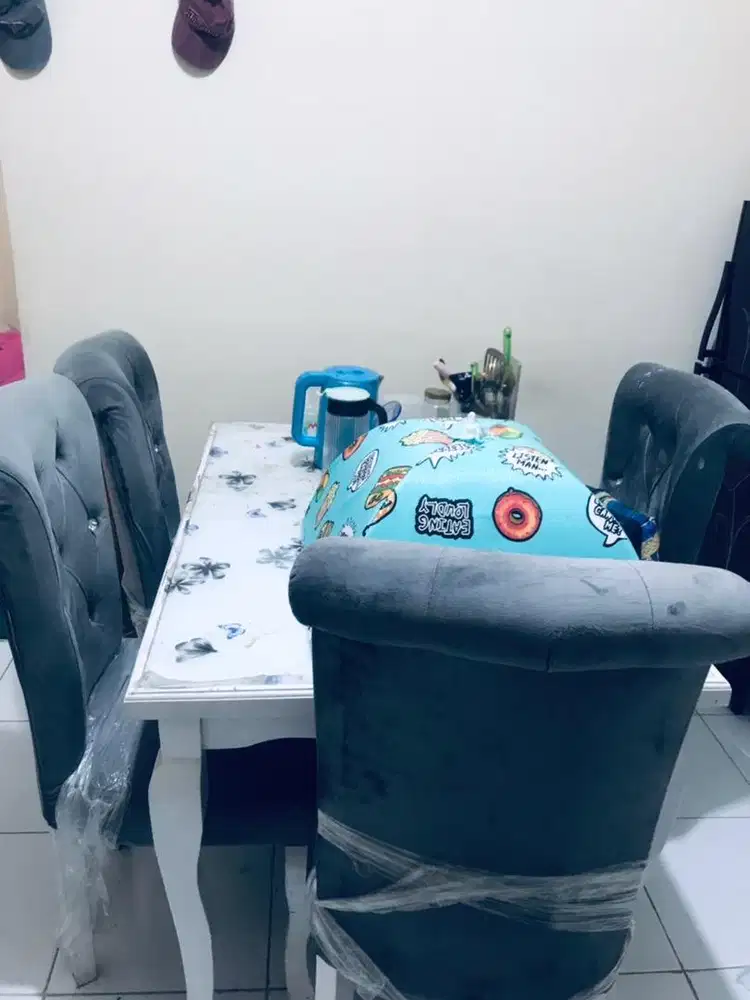 Kondisi aslinya masih mulus seperti baru