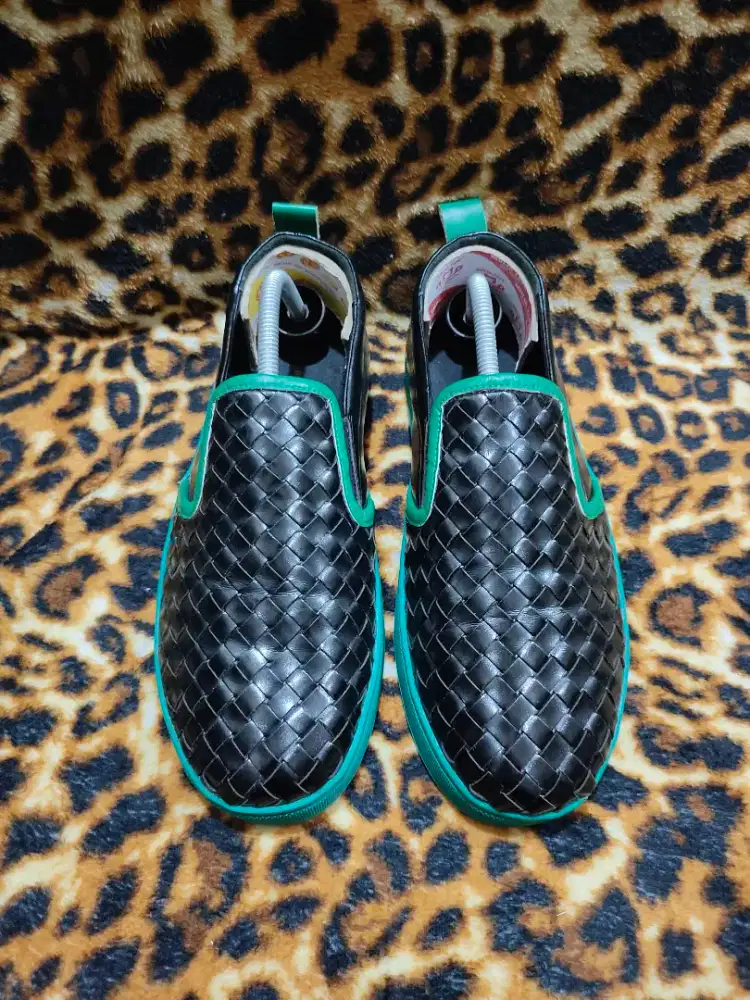 Bottega Veneta size 42