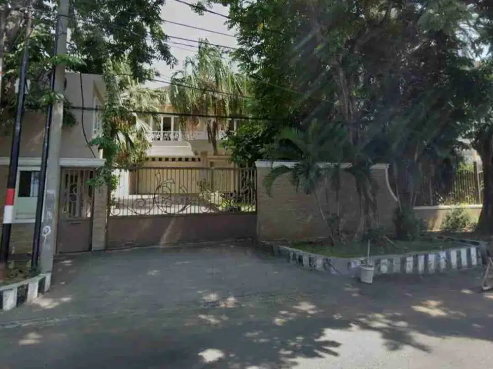 LANGKA RUMAH KOMERSIAL PUSAT KOTA SURABAYA DISEWAKAN