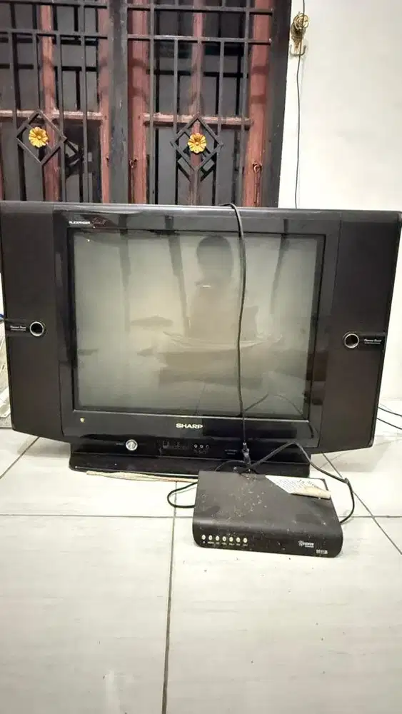 Tv tabung merk SHARP