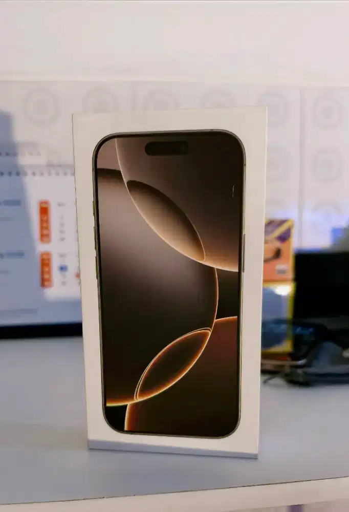 Apple I-Phone 16 Pro Ibox