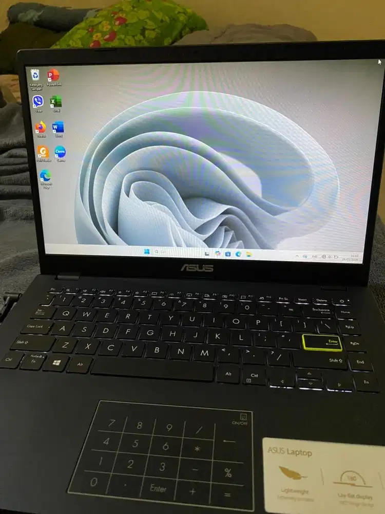 DIJUAL ASUS VIVOBOOK E410KA WARNA BIRU