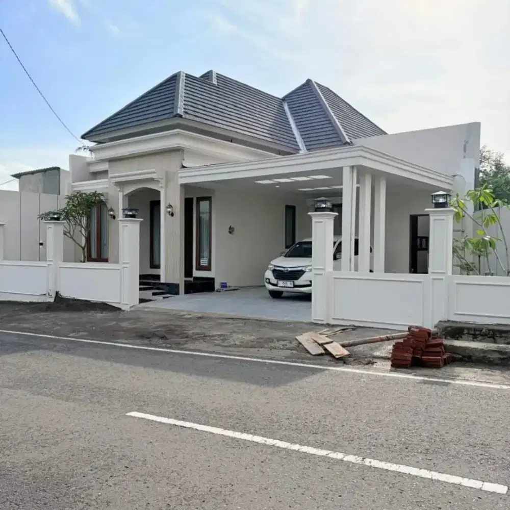 Tukang bangun rumah