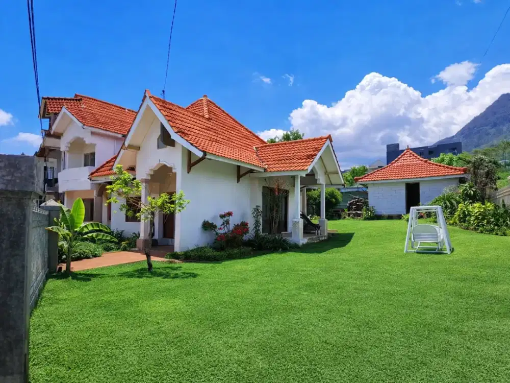 Turun Harga! Villa Mewah dan Luas depan Hotel Agrowisata Kota Batu