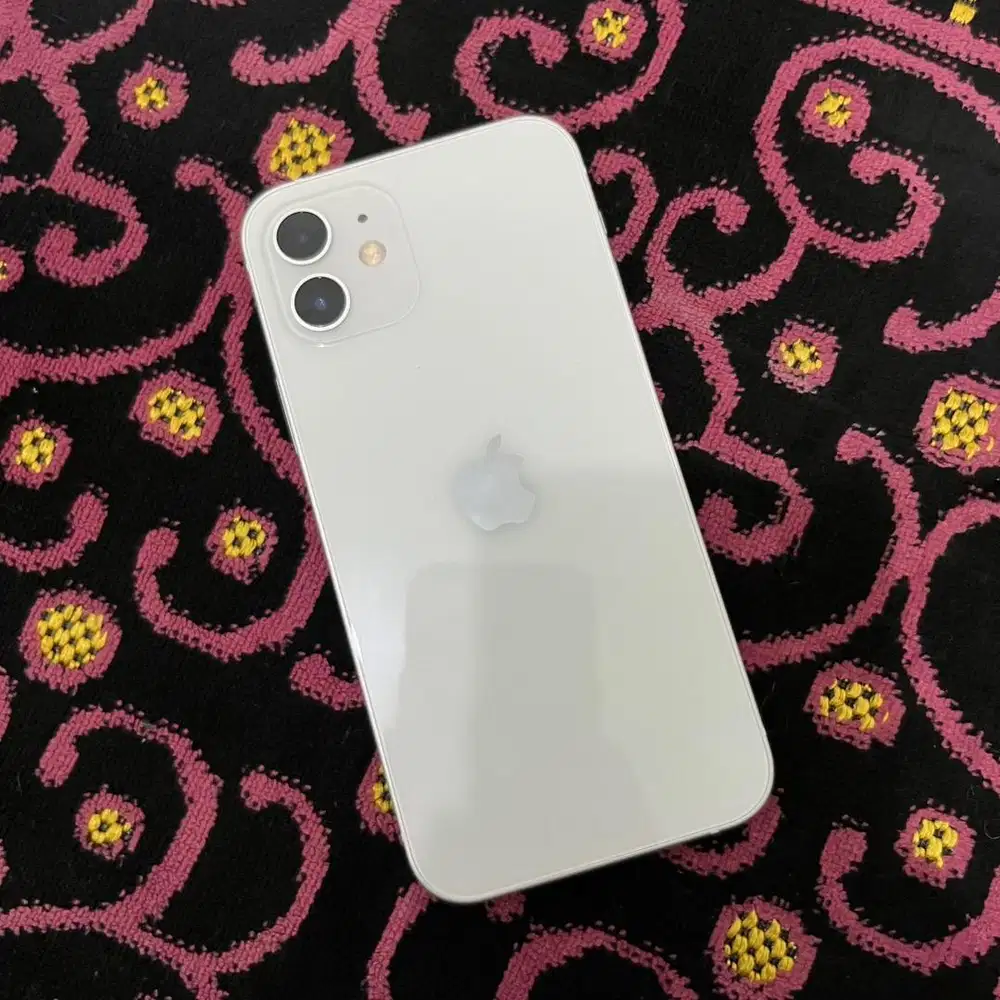 Iphone 12 White