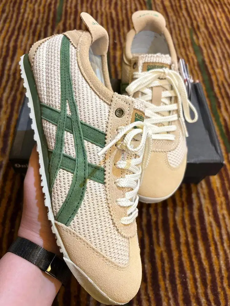 Sepatu Onitsuka