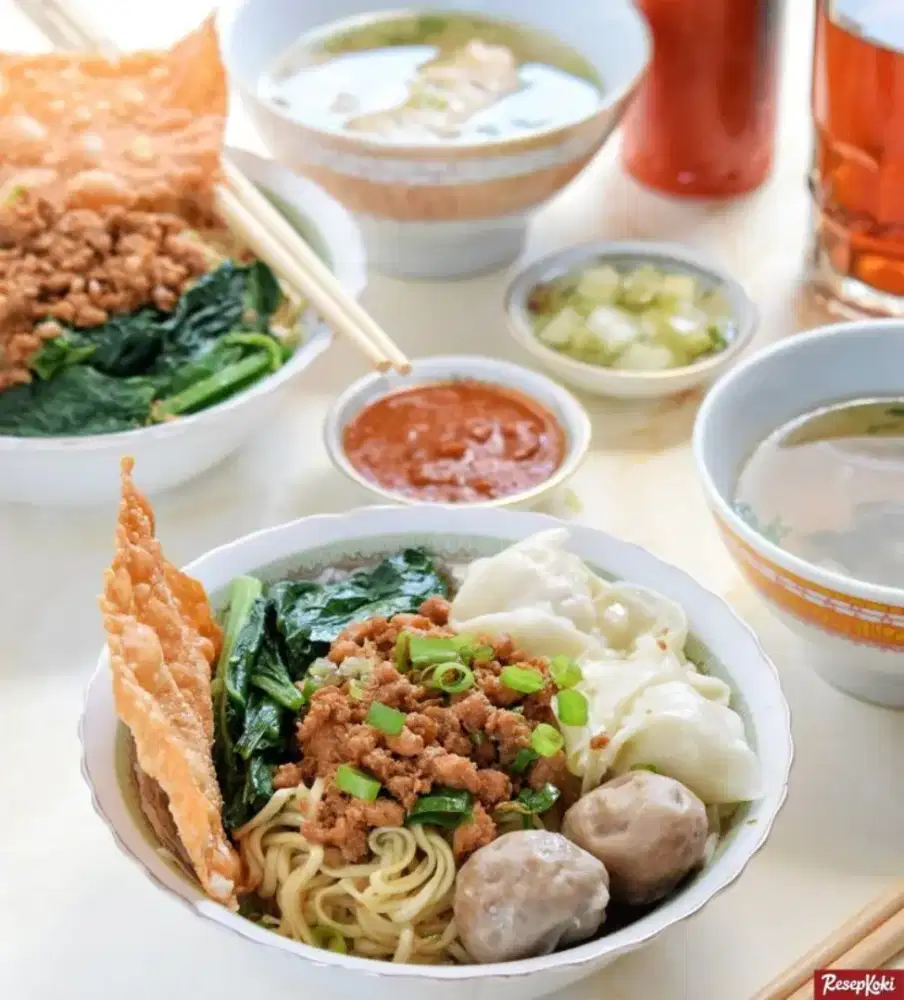 DIBUTUHKAN KARYAWAN BAKSO MIE AYAM