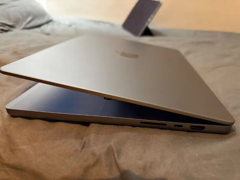 IBOX Macbook Pro M1 Pro 16 inch 16/512 gb garansi aktif jan 2027 resmi