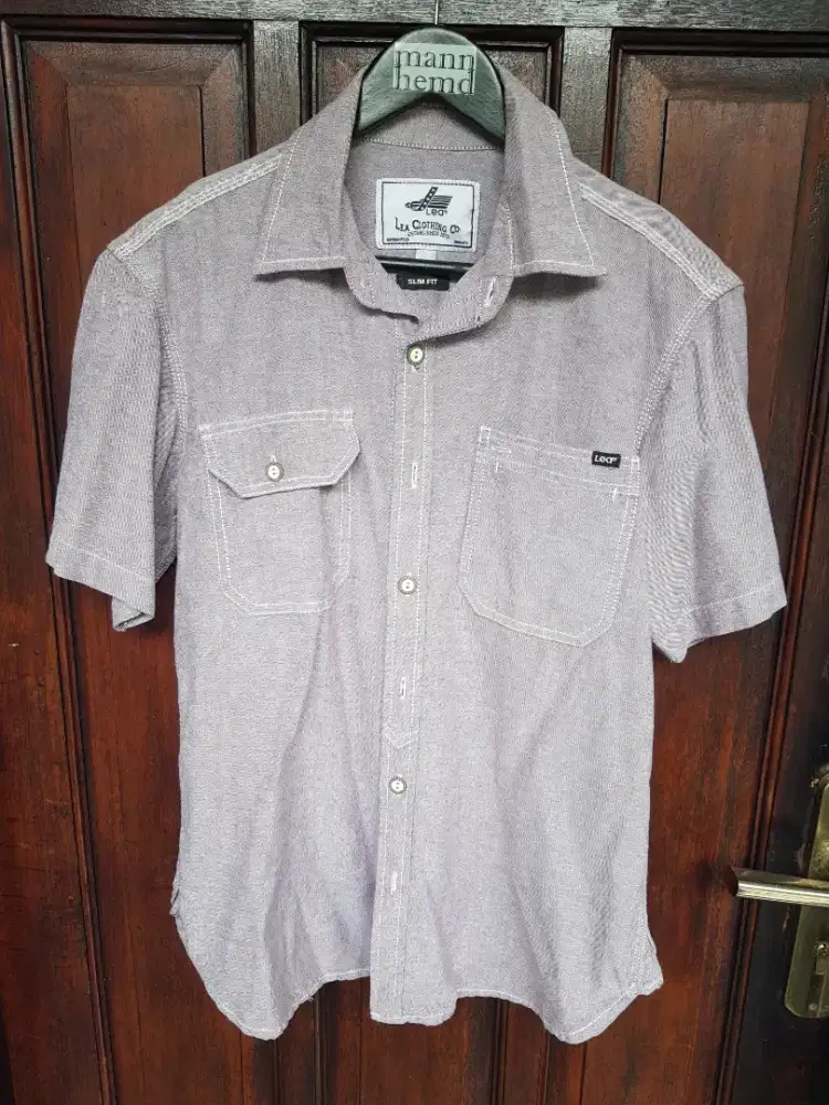 Lea Kemeja Pendek Slimfit