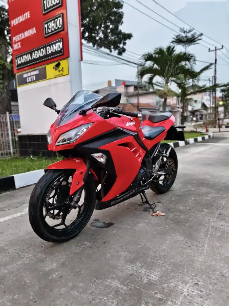 Kawasaki ninja fi 250 2015 mulus