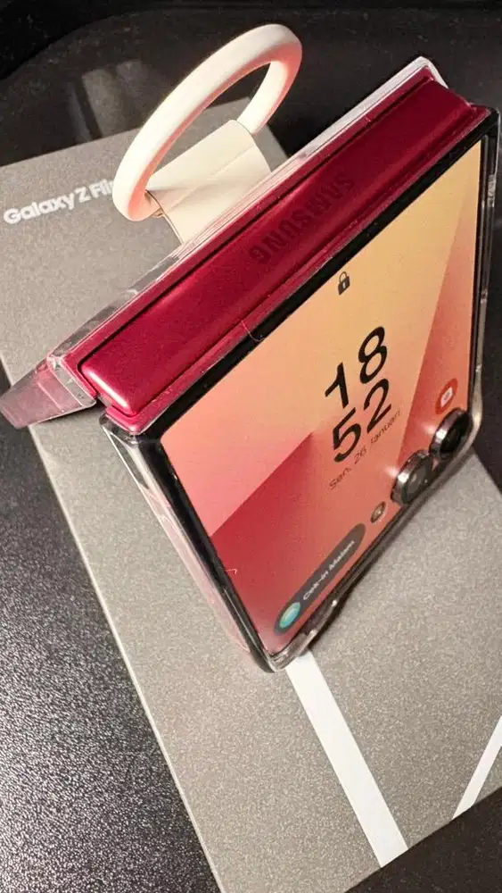 SAMSUNG GALAXZY Z FLIP7