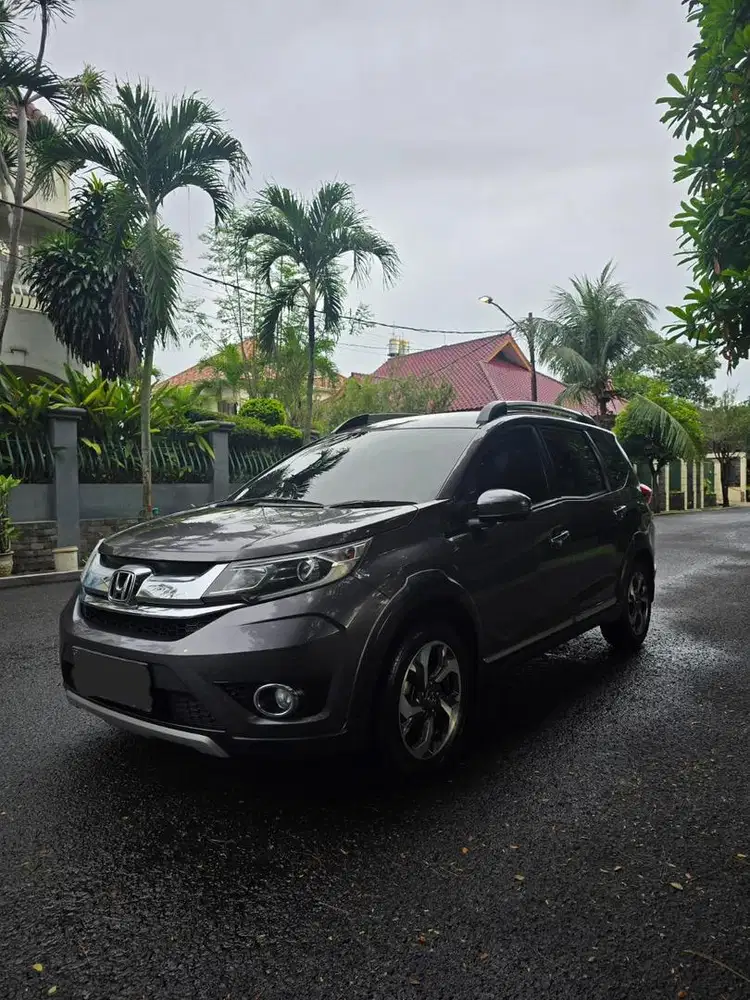 HONDA BRV 1.5 type E Matic 2017 LOW KM