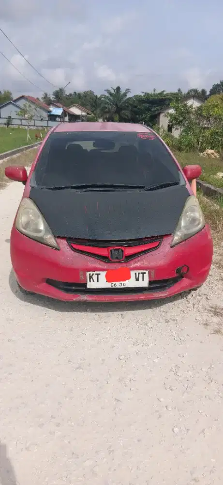 Di jual santai honda jazz tahun 2010