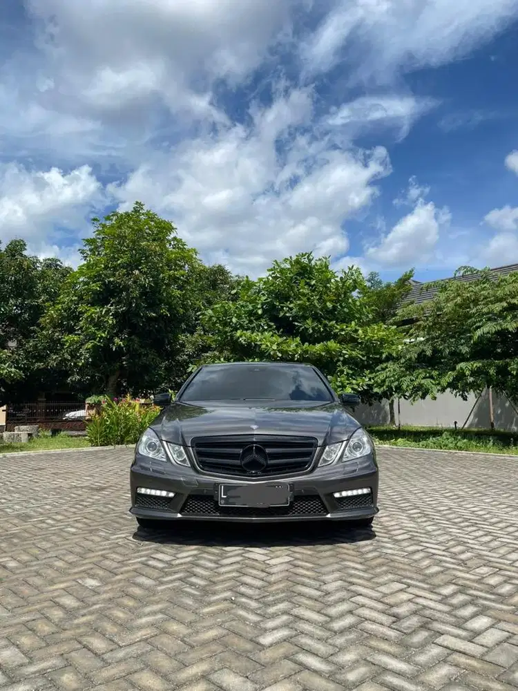 Mercedes Benz E300 W212