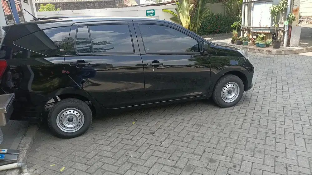 OVER KREDIT Daihatsu Sigra 2023 Bensin manual