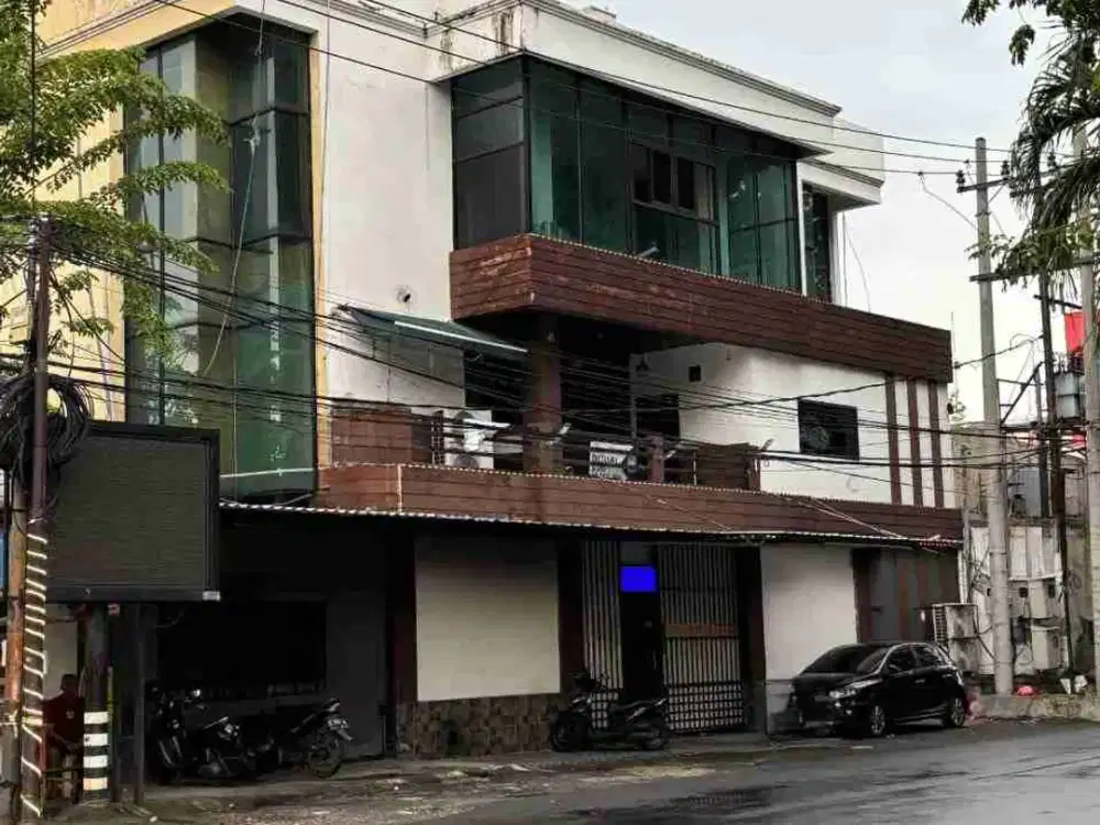 DIJUAL DISEWAKAN BANGUNAN KOMERSIAL MANYAR