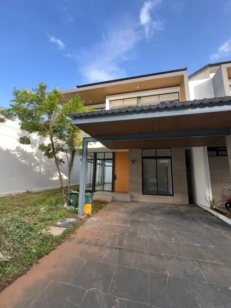 Brava himalaya rumah mewah corner hook lippo sentral 6 kamar tidur