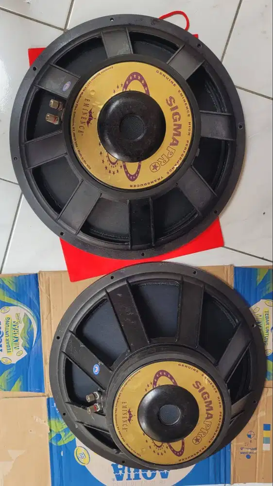 1 pasang spekear subwoofer 18 inch Sigma Pro - Eminece