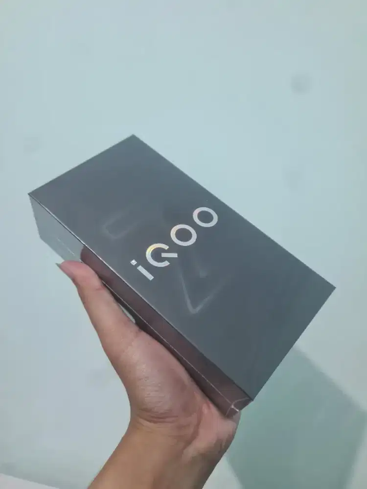 IQOO Z9X 5G 8/256 new murah (black)