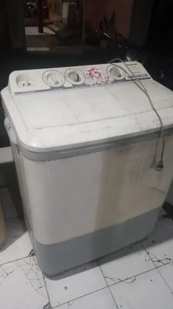 mesin cuci 2 tabung merek panasonic
