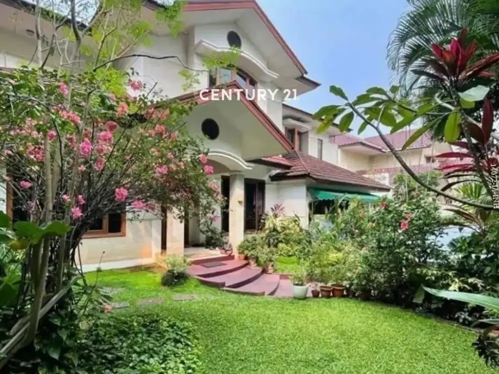 Rumah Luas Asri Suasana Aman Dan Nyaman Ada Swimming Pool