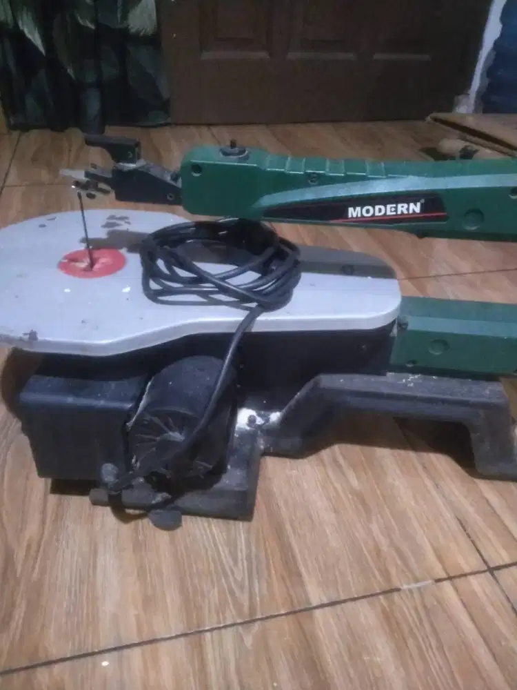 Mesin Scroll Saw GERGAJI